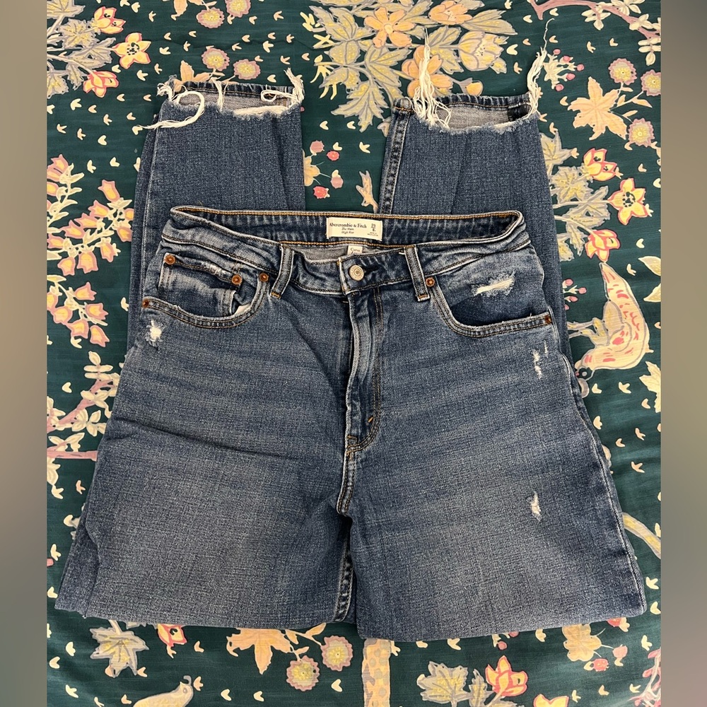 Abercrombie High Rise Mom Jeans